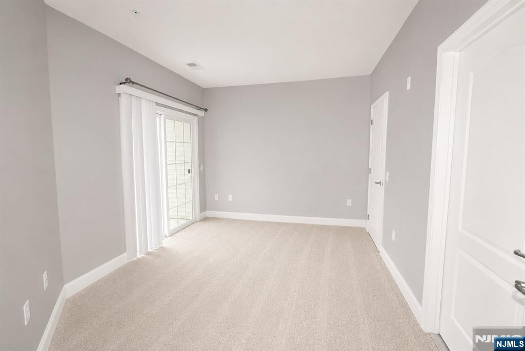 4206 Ramapo Court - Photo 5