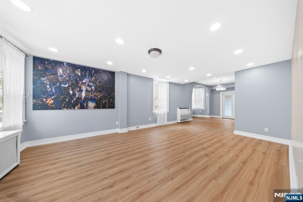 566 2nd Street - Photo 3