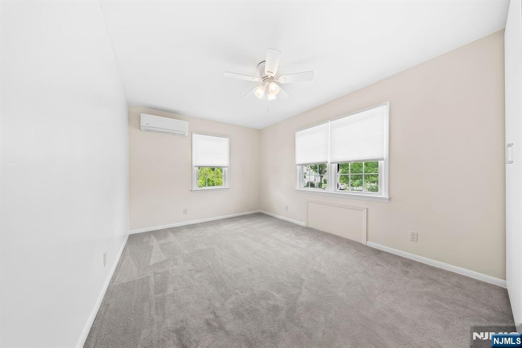566 2nd Street — photo 30
