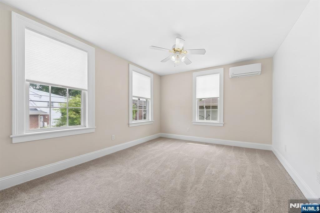 566 2nd Street — photo 32