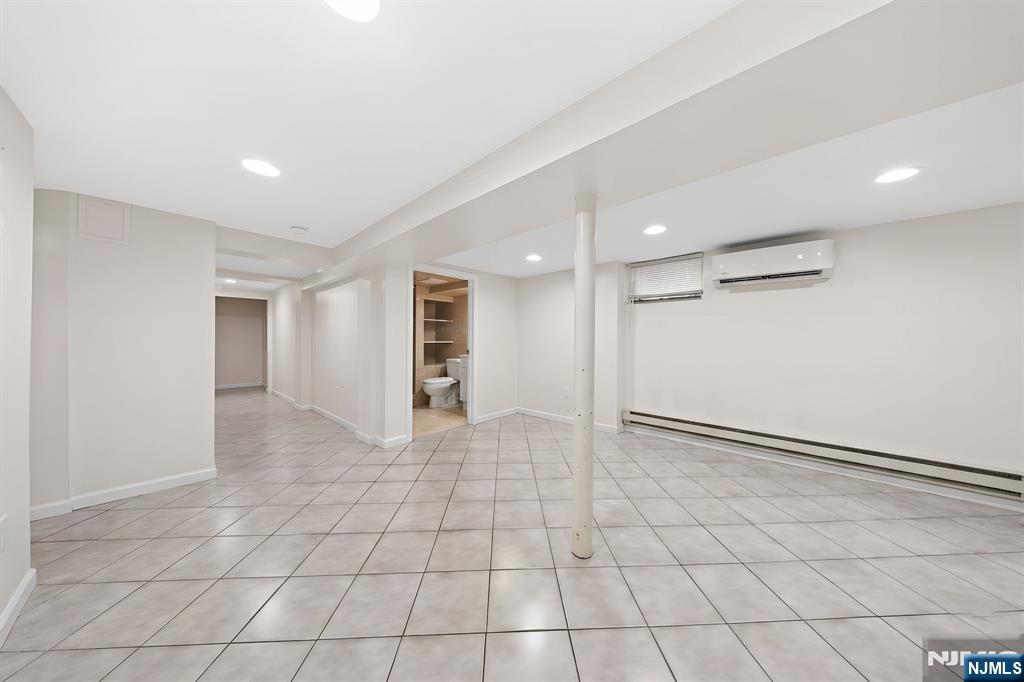 566 2nd Street — photo 37