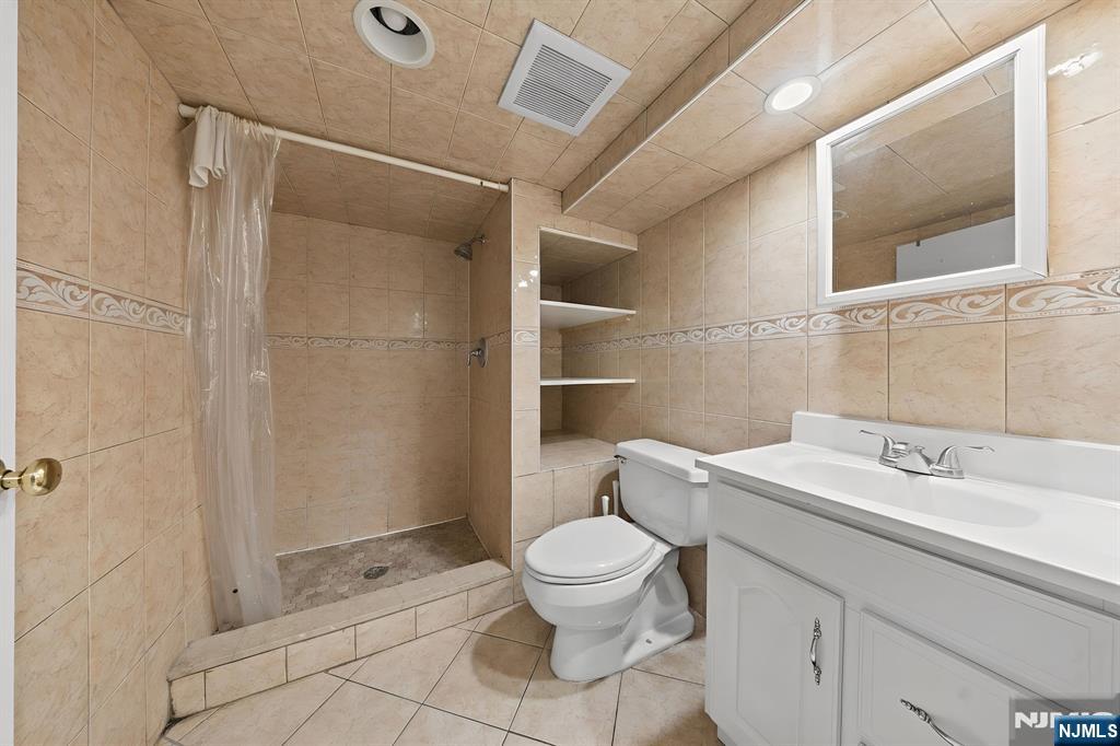 566 2nd Street — photo 38