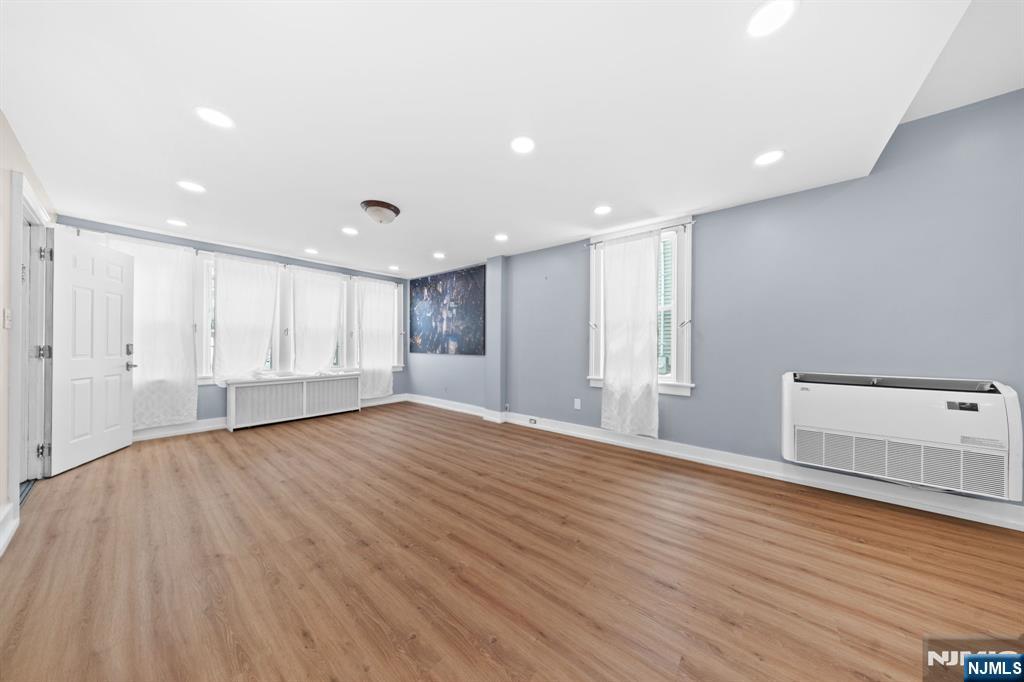 566 2nd Street - Photo 5