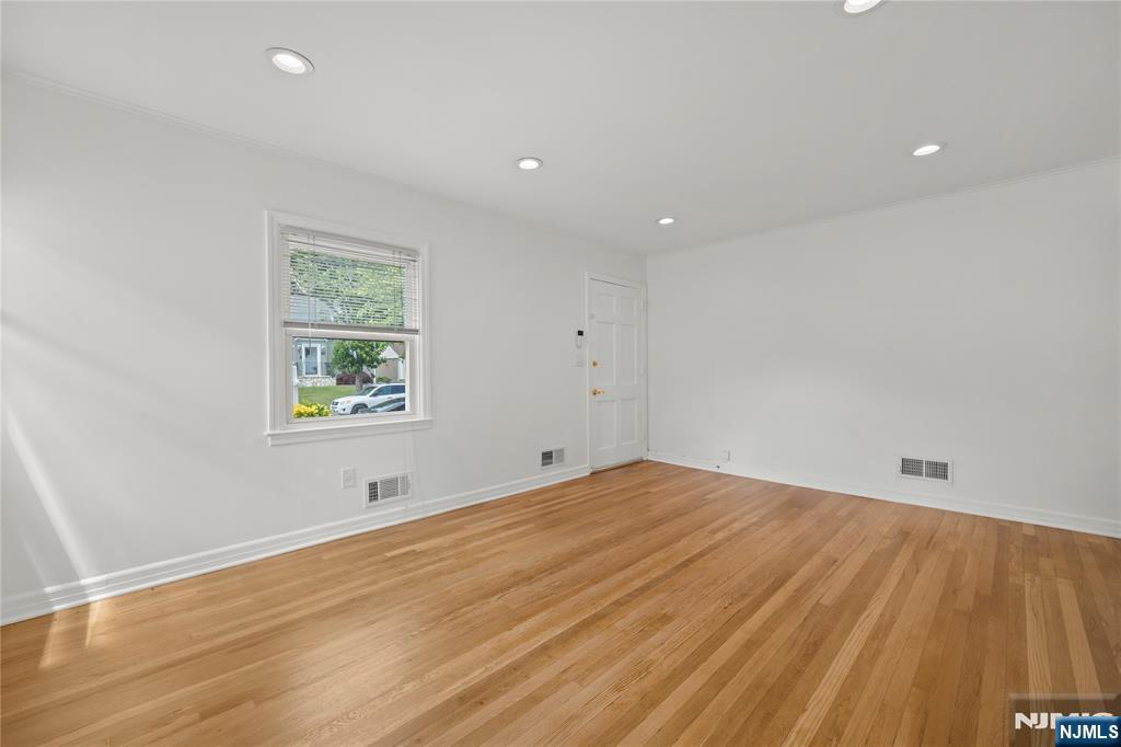 166 Beverly Hill Road - Photo 1