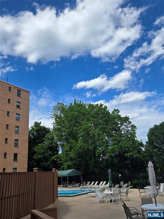 2348 Linwood Ave #3L, Fort Lee, NJ 07024