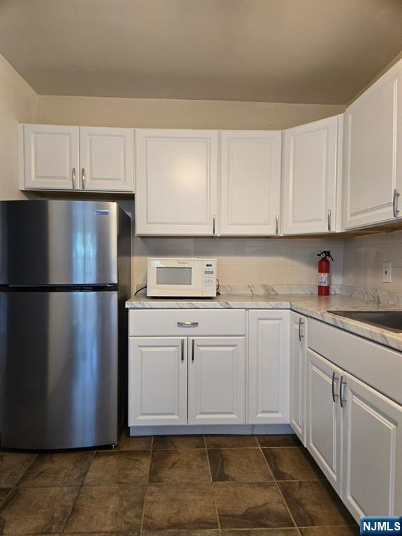 2348 Linwood Ave #3L, Fort Lee, NJ 07024