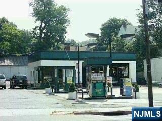 441 Broad Ave, Leonia, NJ 07605