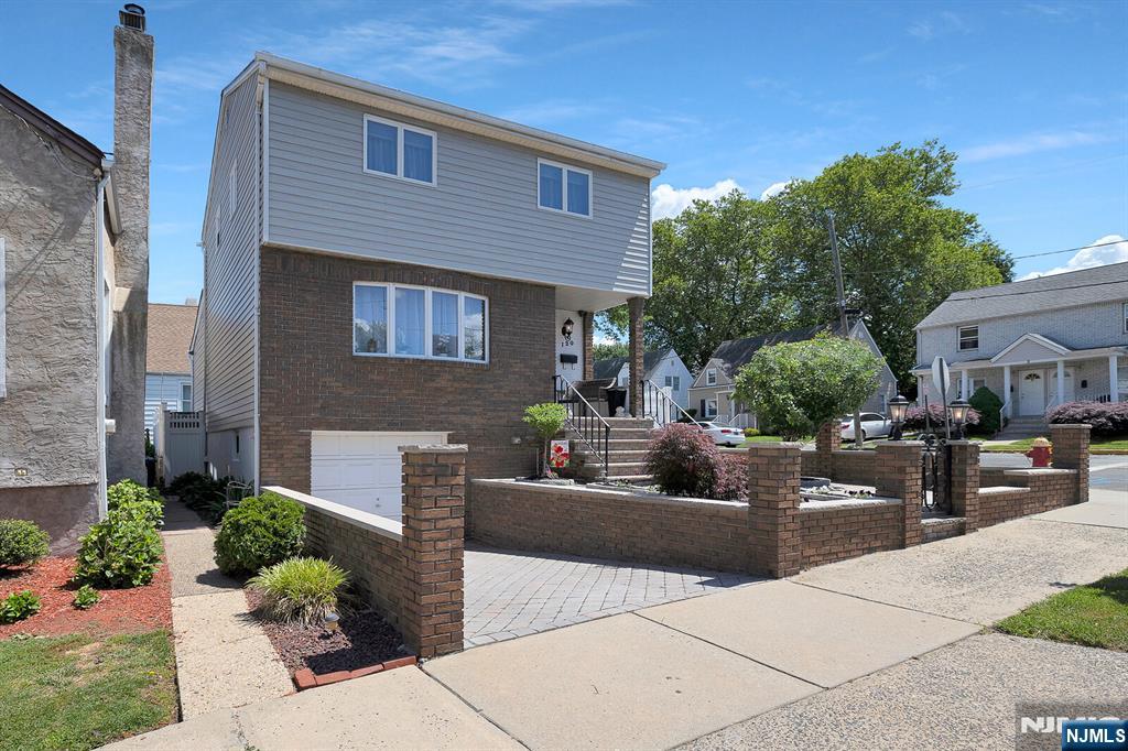120 Belmount Avenue - Photo 2