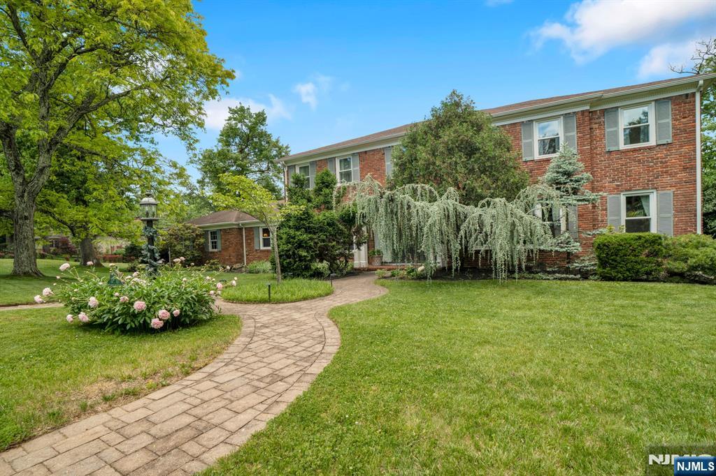2 N Edgewood Avenue - Photo 2