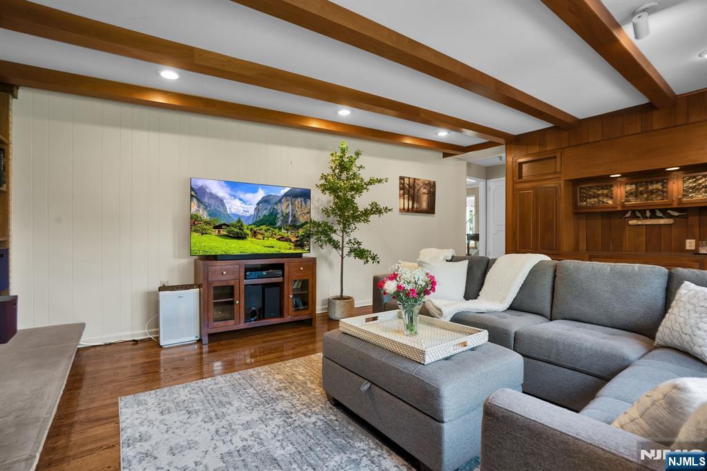 2 Edgewood Avenue — photo 16