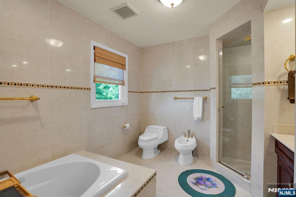 2 Edgewood Avenue — photo 26