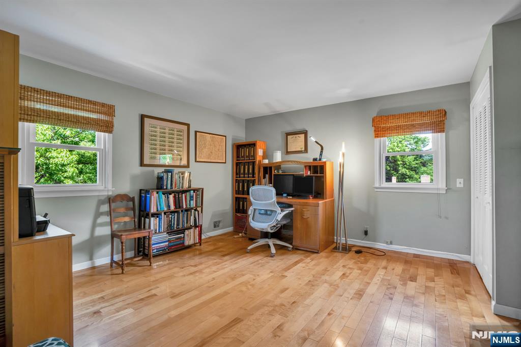 2 Edgewood Avenue — photo 31