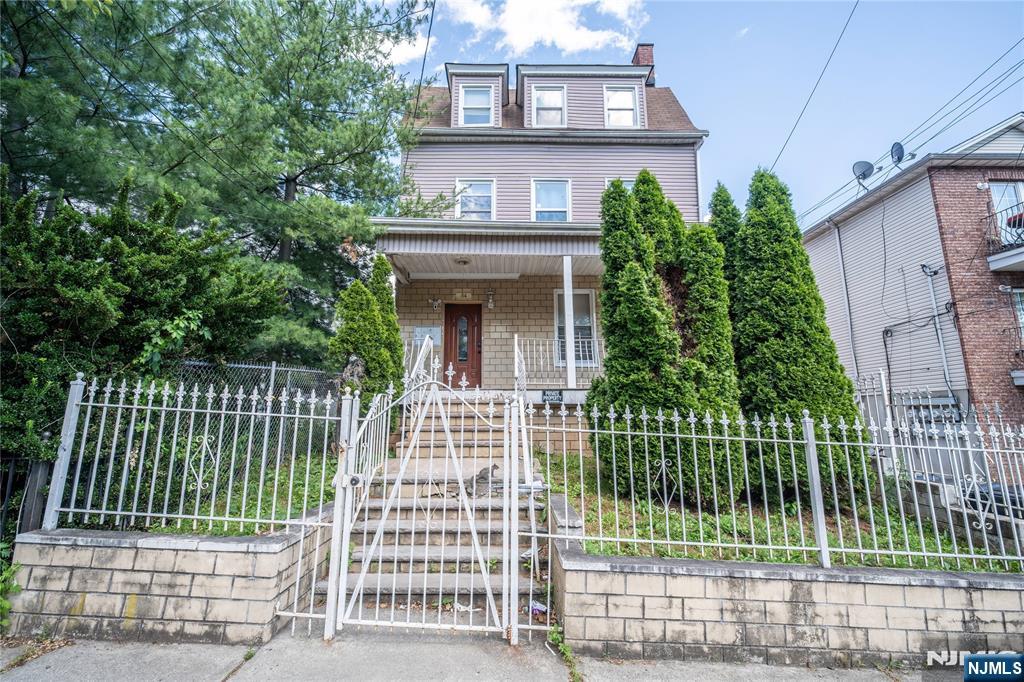 84 Farley Avenue - Photo 3