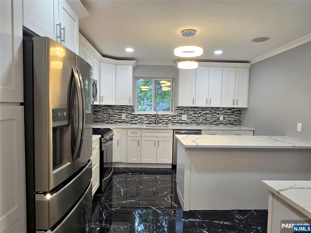 174 Palisade Avenue 109 - Photo 1