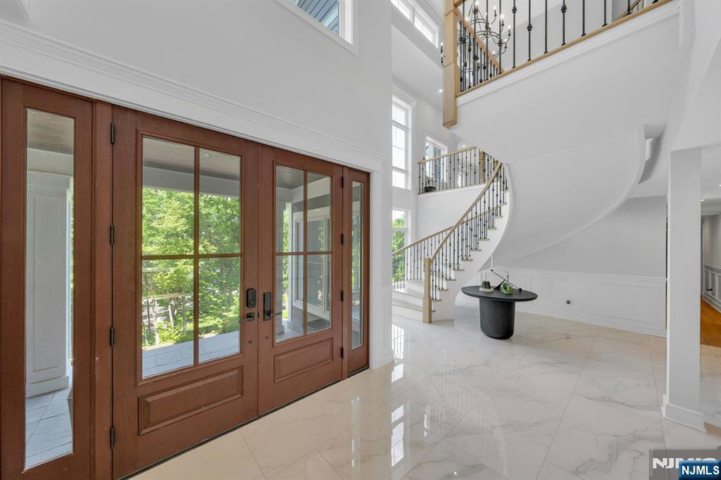 976 Scioto Drive - Photo 4