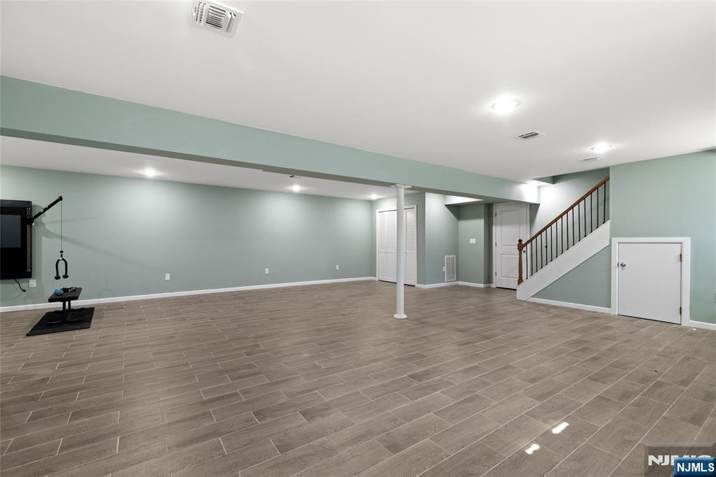 390 Pascack Road, Twp of Washington, NJ 07676 Listing Photo  14