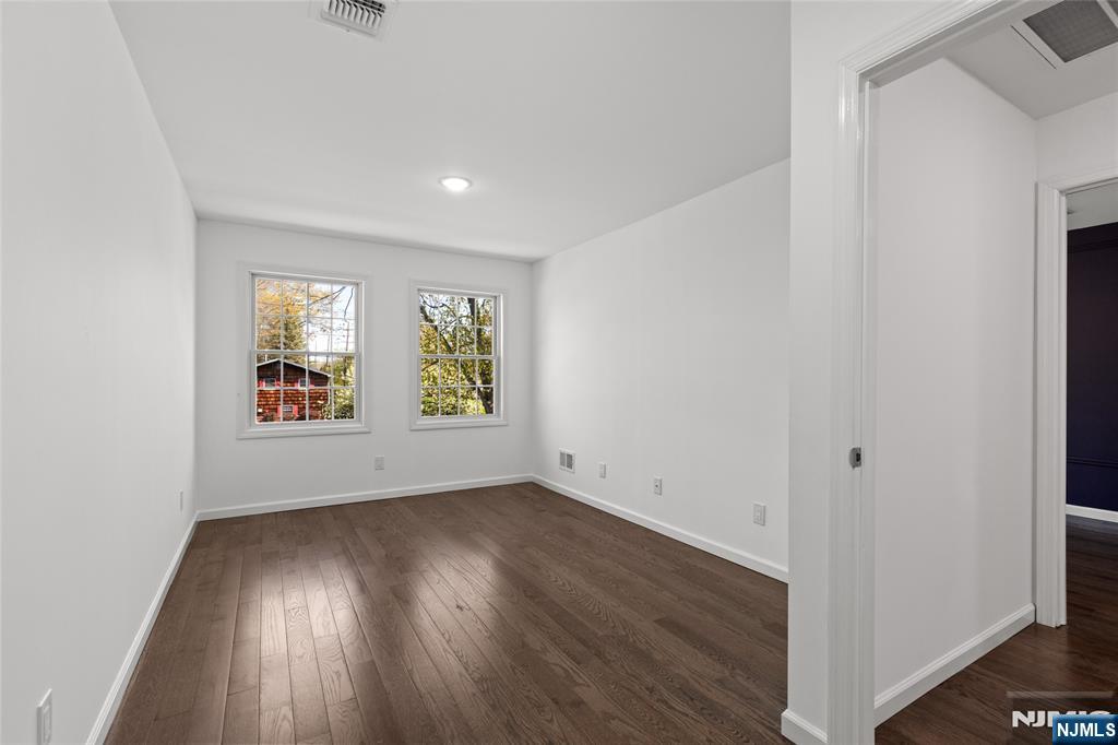 390 Pascack Road, Twp of Washington, NJ 07676 Listing Photo  18