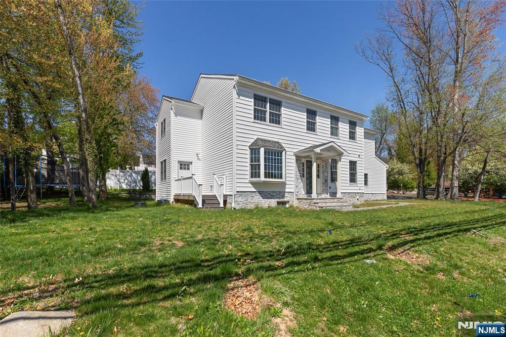 390 Pascack Road - Photo 3