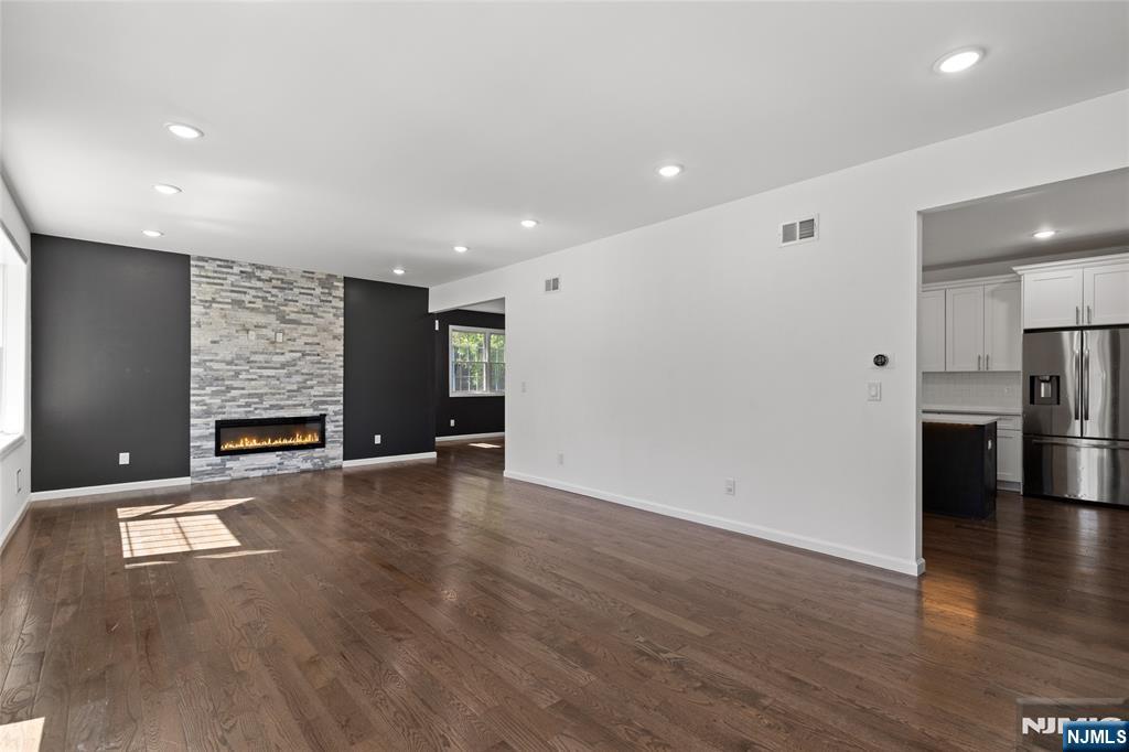 390 Pascack Road, Twp of Washington, NJ 07676 Listing Photo  5