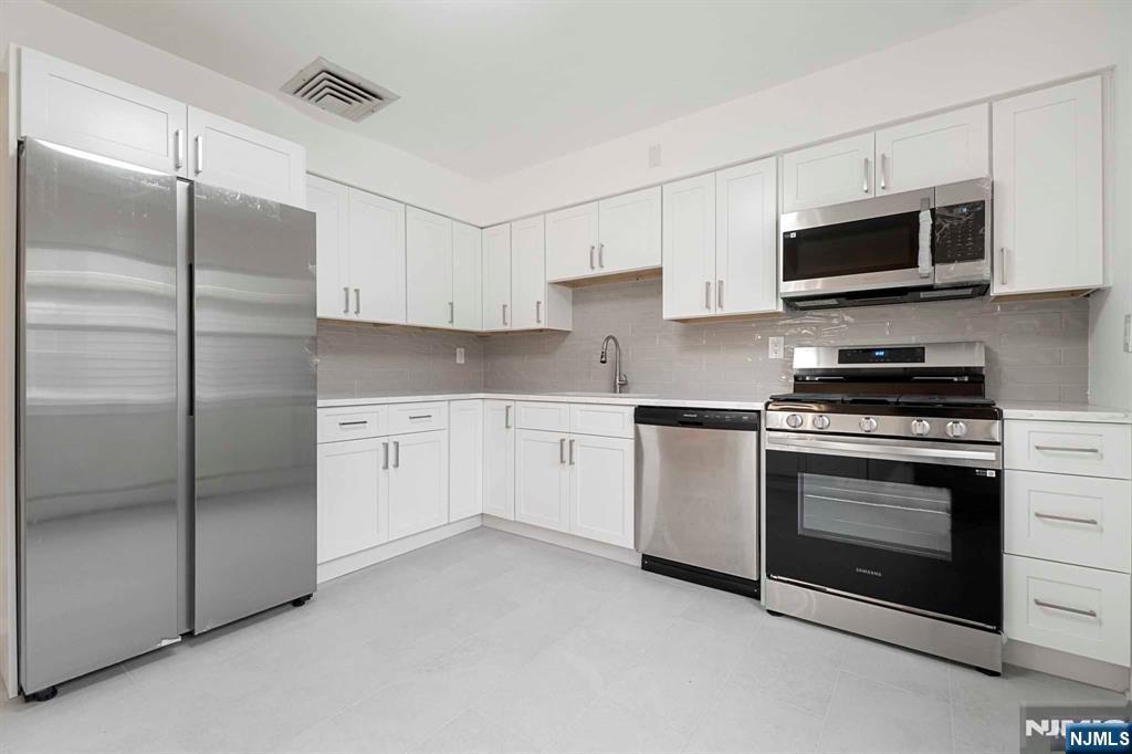 328 White Avenue - Photo 2