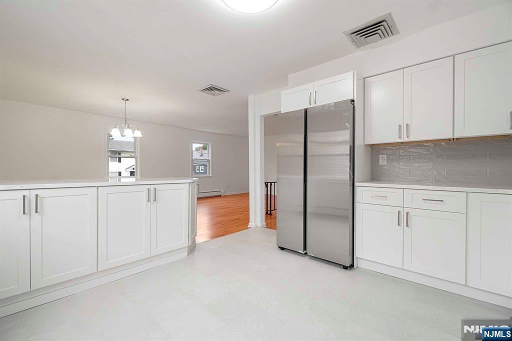 328 White Avenue - Photo 3