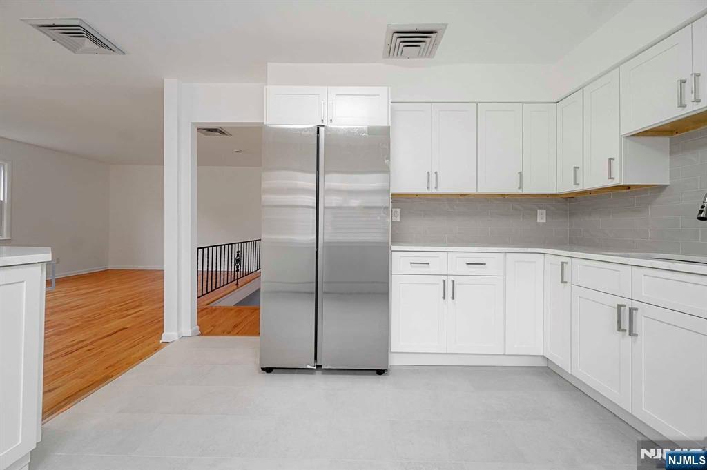 328 White Avenue - Photo 5