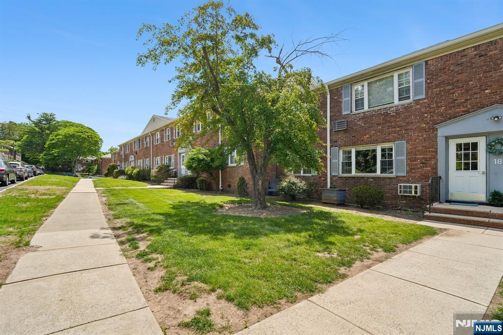 18 Wedgewood Drive 25 - Photo 1