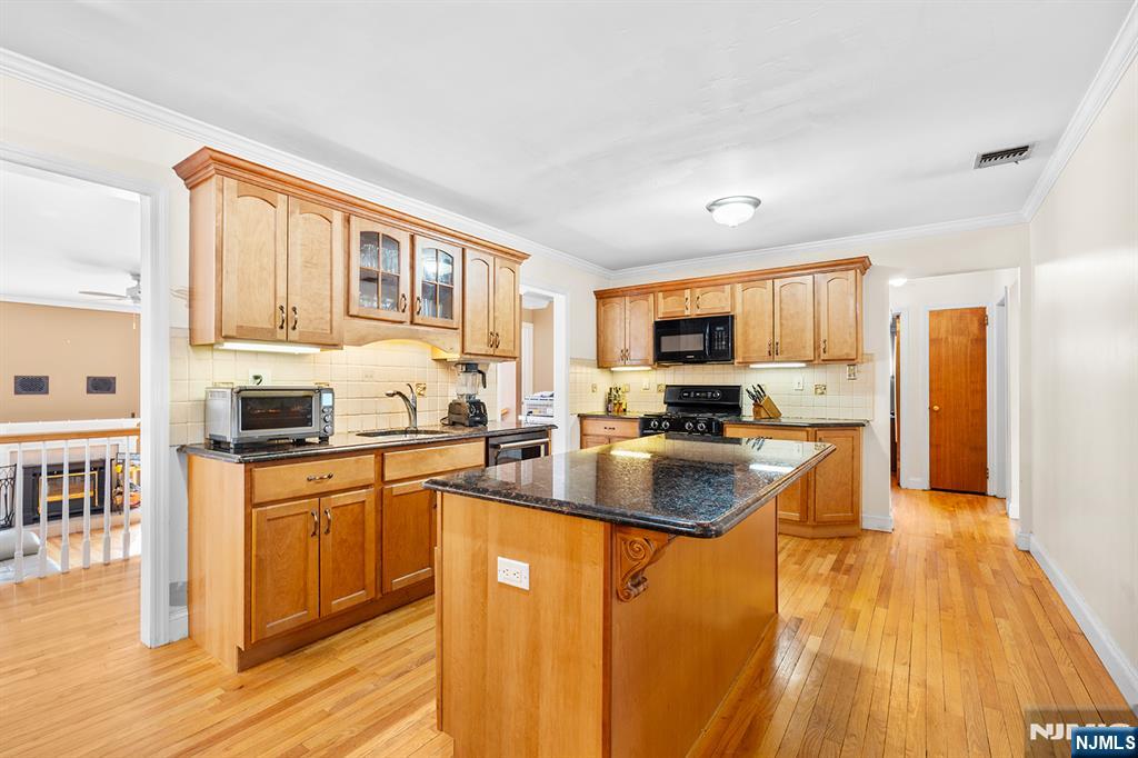 777 Washington Avenue - Photo 5