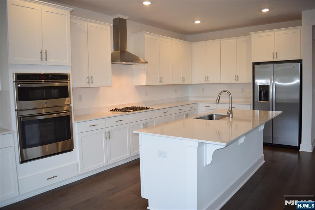 52 Eastwood Terrace - Photo 5