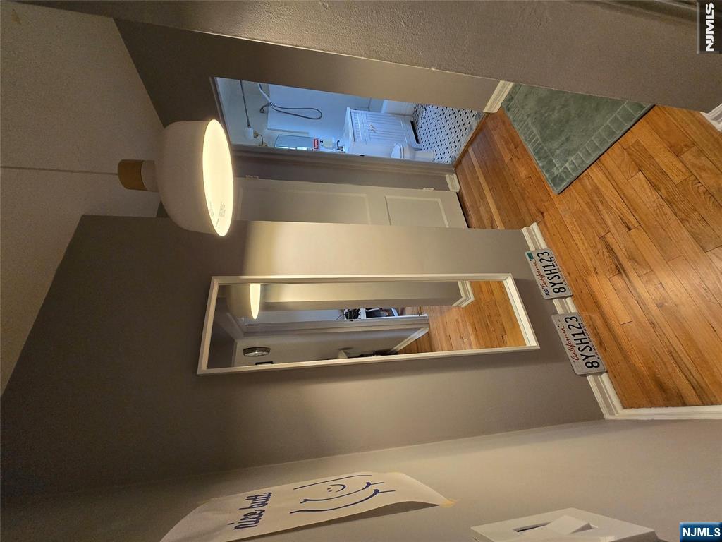 125 E Clinton Avenue #3B