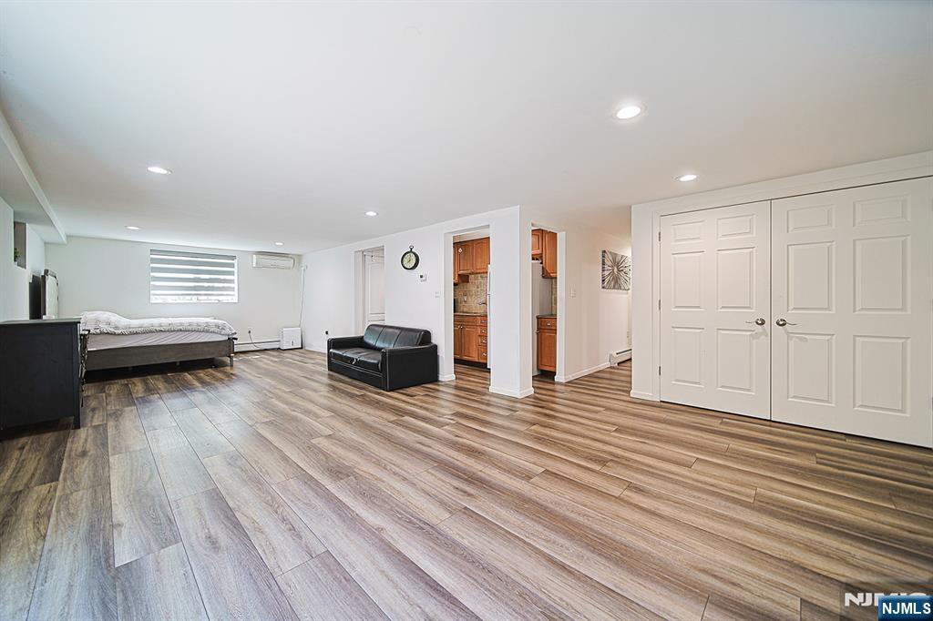 897 Virgil Avenue