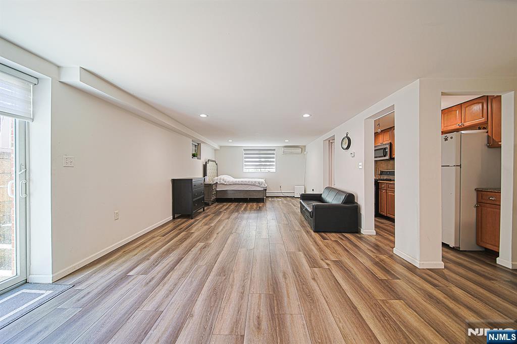 897 Virgil Avenue