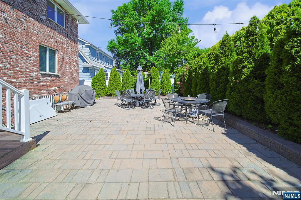 897 Virgil Avenue