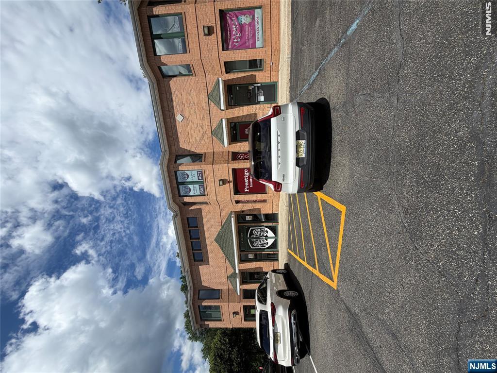 3 Lewis Street 3C - Photo 1