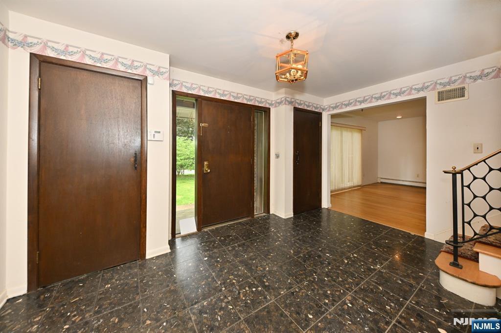 9 Lyncrest Drive — photo 13