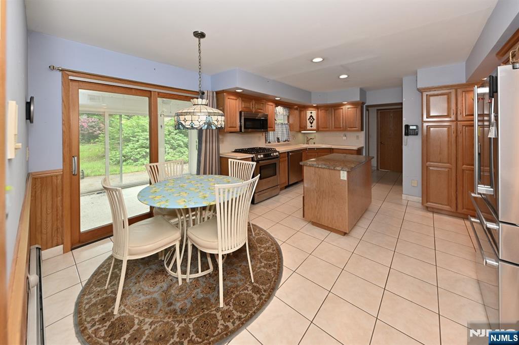 9 Lyncrest Drive — photo 18
