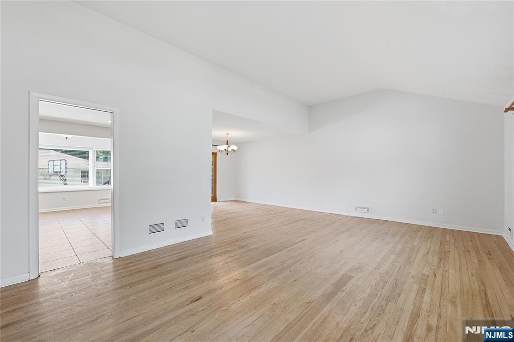 164 Gordon Court - Photo 5