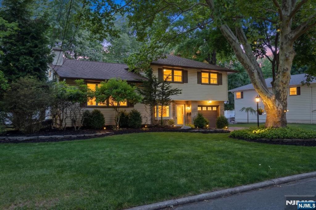 600 Sloat Place - Photo 3