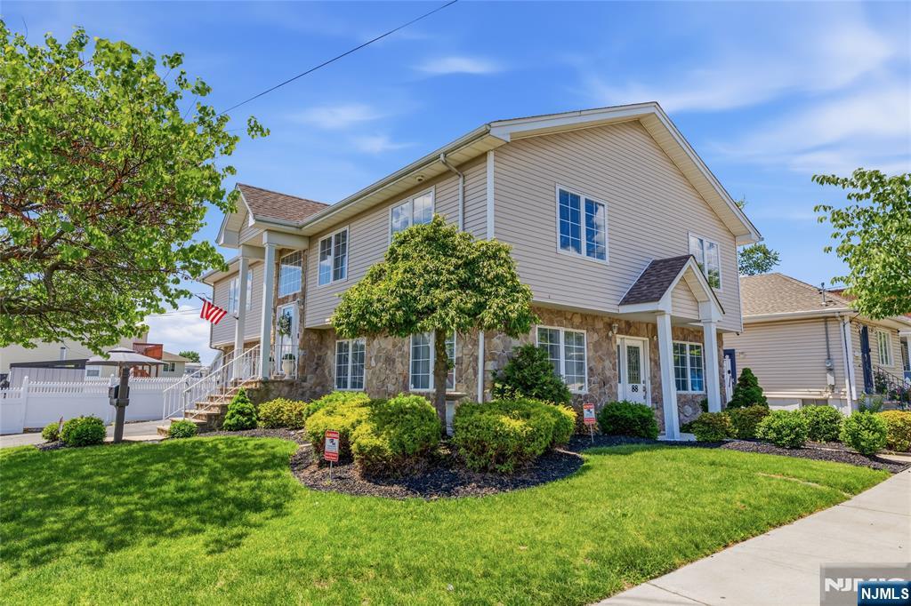88 Avenue A - Photo 2