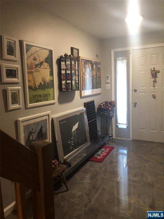 82 Meadowview Court - Photo 1