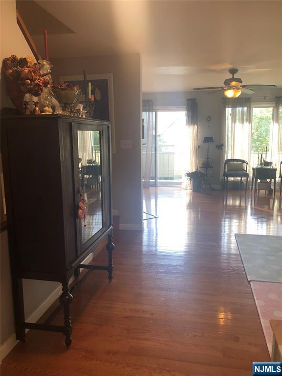 82 Meadowview Court - Photo 5
