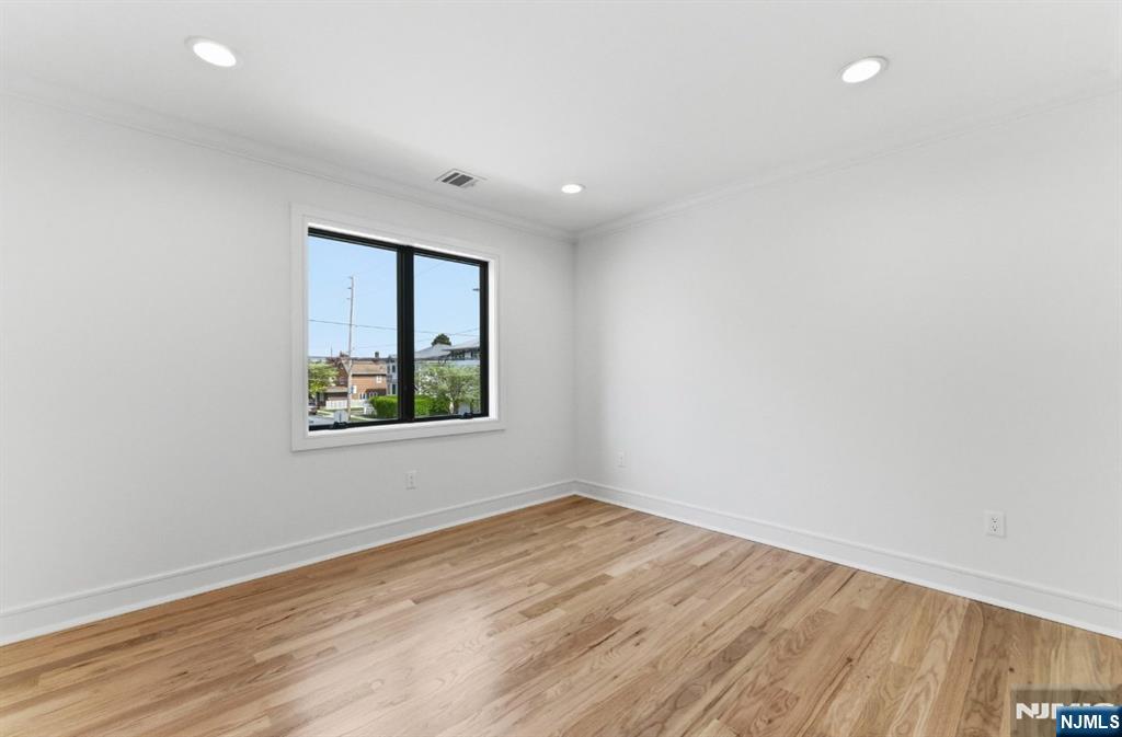95 Huron Avenue — photo 23