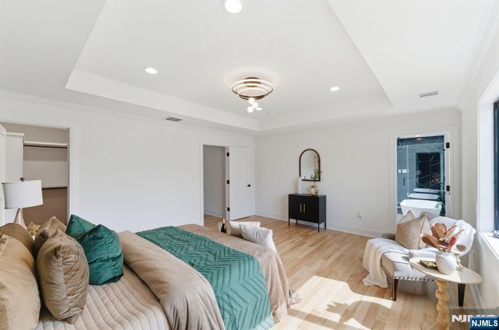 95 Huron Avenue — photo 31