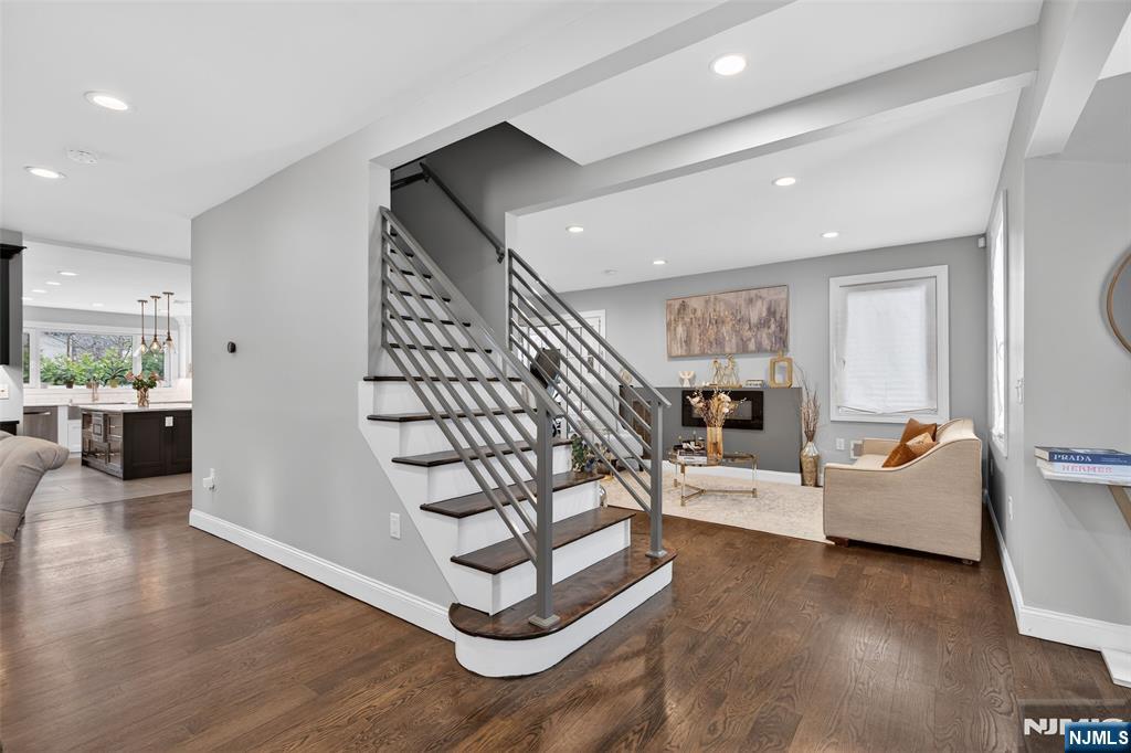 577 Grenville Avenue, Teaneck, NJ 07666 Listing Photo  16