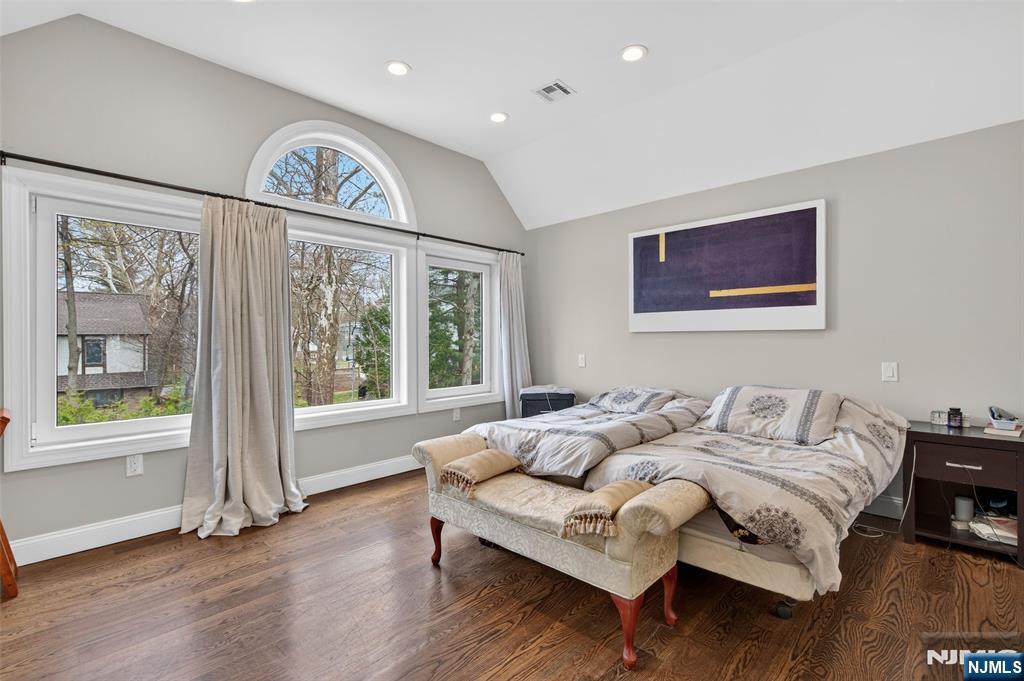 577 Grenville Avenue, Teaneck, NJ 07666 Listing Photo  19