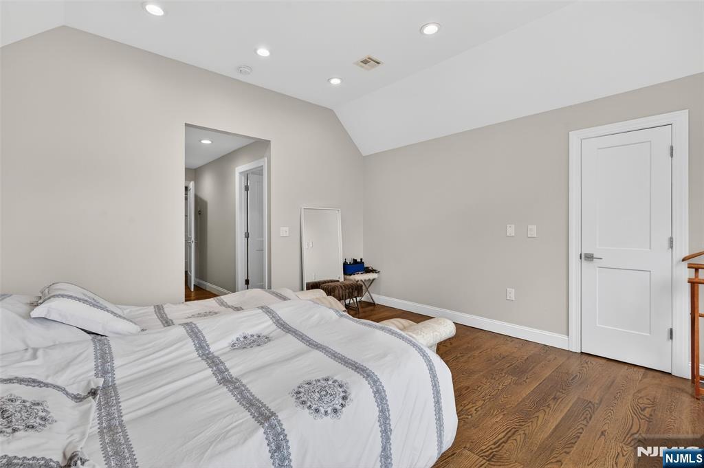 577 Grenville Avenue, Teaneck, NJ 07666 Listing Photo  23