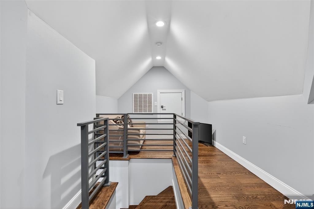 577 Grenville Avenue, Teaneck, NJ 07666 Listing Photo  26