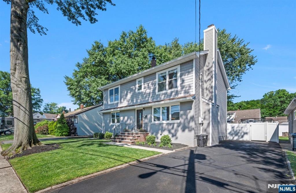151 Field Avenue - Photo 4