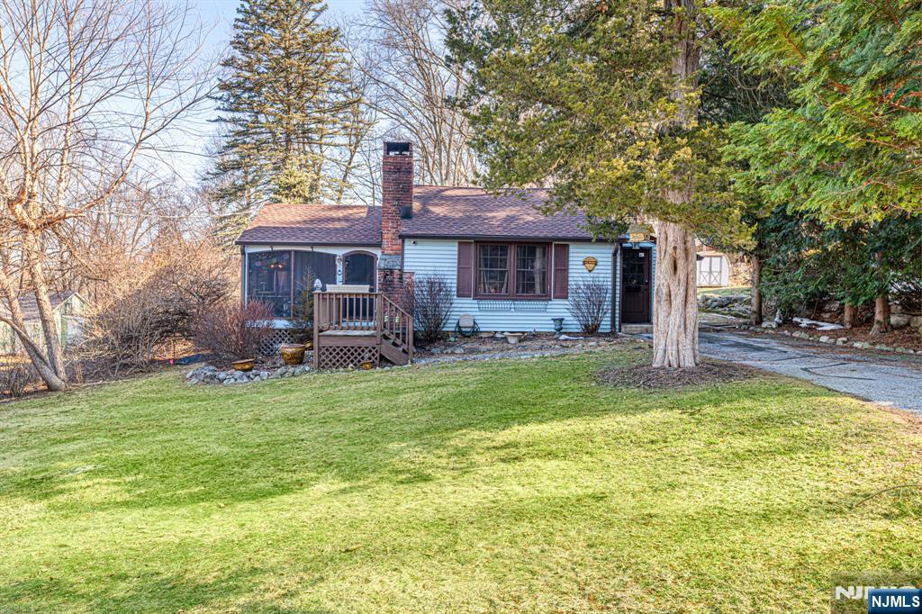 3 Hillspring Road - Photo 1