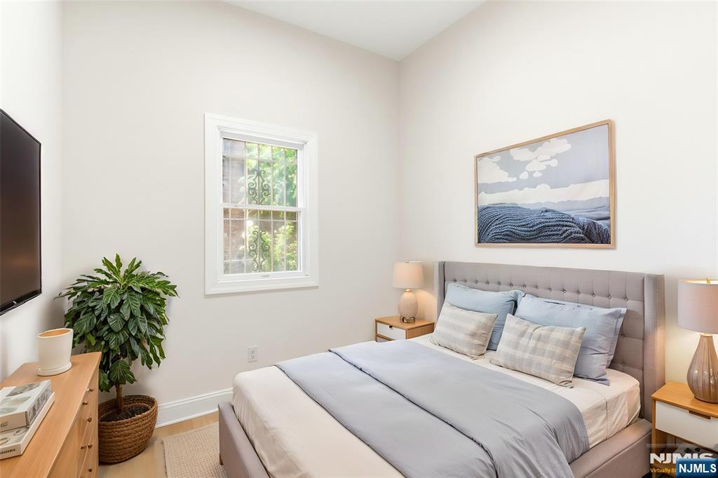 83 Sherman Avenue - Photo 4
